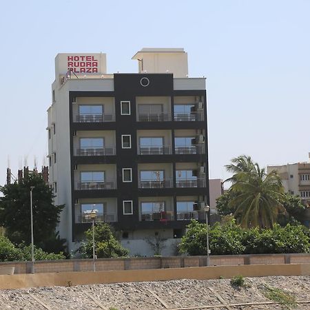 Hotel Rudra Plaza Dwārka Exteriör bild