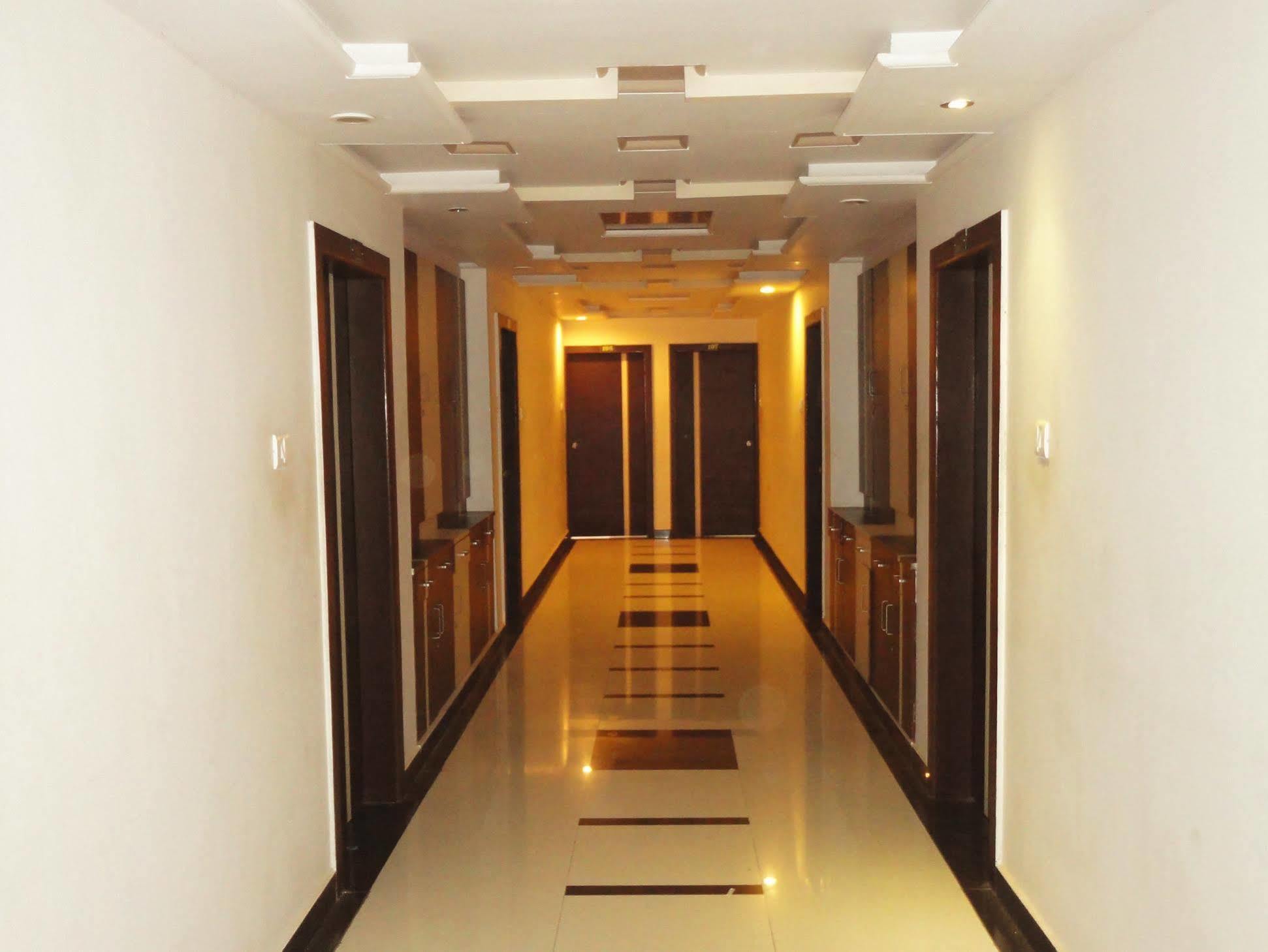 Hotel Rudra Plaza Dwārka Exteriör bild